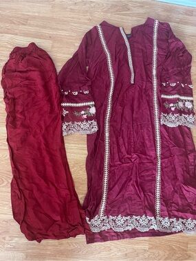 Pakistani/ Indian women outfit